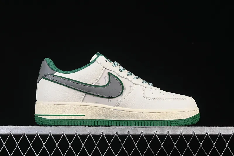 All categories Nk Air Force 1 Air Force series Nk Air Force 1 Low Air Force low top Nike Air Force 1'07 Low Crow Heart joint beige silver Air Force 1 low top casual sneakers QW5606-260